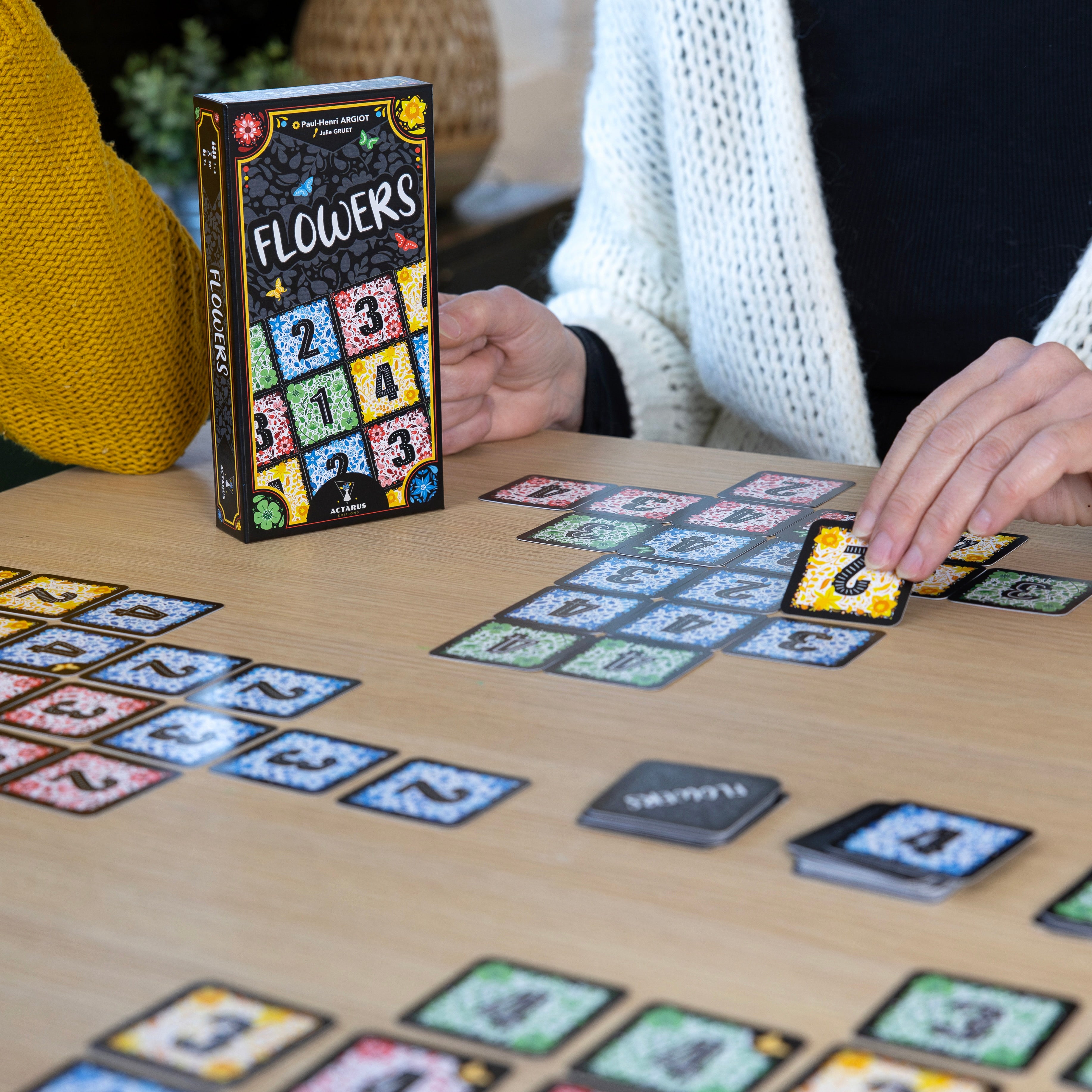 FLOWERS - THE GAME OF STRATEGIC COLOR AND NUMBER PUZZLE CARD